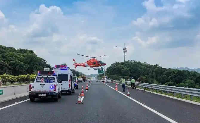 巩留高速公路汽车救援案例
