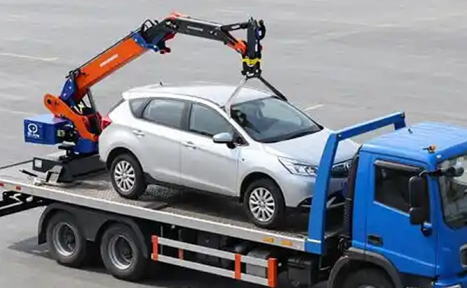 巩留吊车救援案例